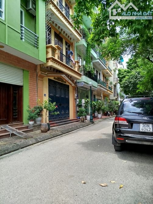 BÁN NHÀ PHÂN LÔ QUÂN ĐỘI PHỐ HOÀNG SÂM CẦU GIẤY DT 125M 4 TẦNG 31 TỶ AN SINH CỰC VIP