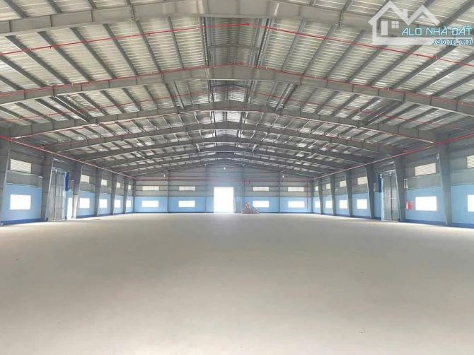 Kho cho thuê 1400m2  sạch đẹp giá tốt trong KCN Tân Bình