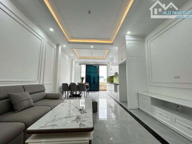 BÁN NHÀ VIEW HỒ LINH ĐÀM, HOÀNG MAI, Ô TÔ ĐỖ CỬA, NGÕ THÔNG, 40M2X5T, GIÁ NHỈNH 6 TỶ, Ô TÔ