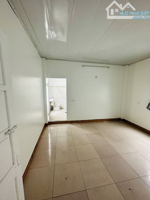 BÁN NHÀ CẦU DIỄN. BẮC TỪ LIÊM 62 m2. MẶT NGÕ KINH DOANH. Ô TÔ ĐỖ CỬA giá 9,8 tỷ.