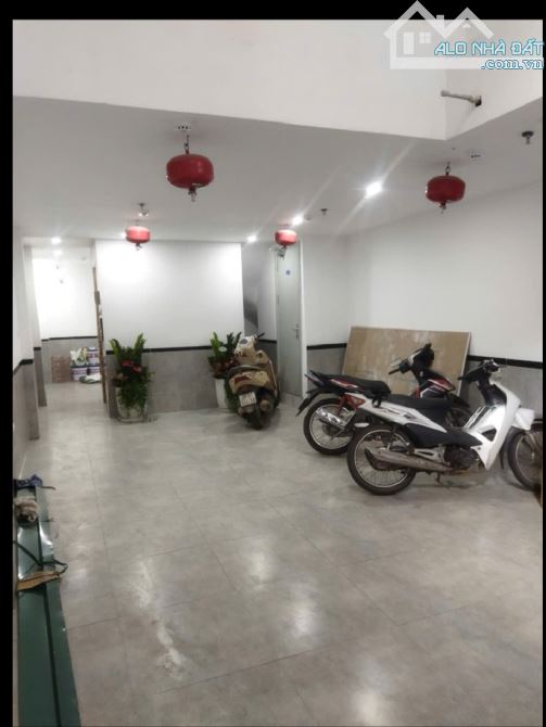 Bán nhà dòng tiền 8 Tầng-  18 phòng 80 Triệu-Tháng - Hơn 15 tỷ !
