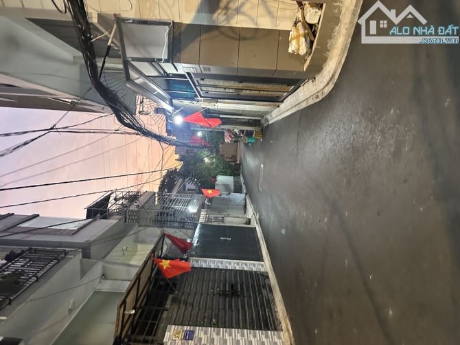 Nhà Bán , Hoàng Hoa Thám ,Phú Nhuận , 68m2, giá 8,3 Tỷ TL