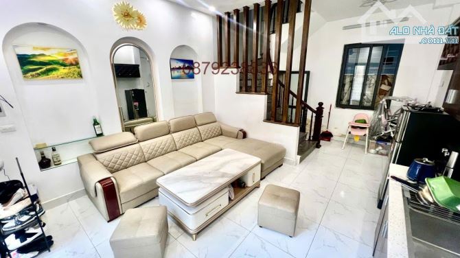 Bán Nhà PHƯƠNG MAI, 36m², 5 Tầng, Nhà Đẹp, Vượng Khí, Phòng Thoáng Sáng, Nhỉnh 6 Tỷ