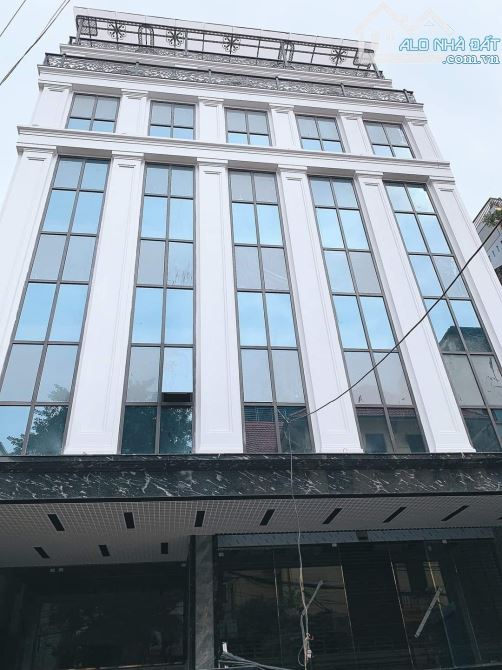 Bán gấp toà văn phòng mặt phố Kim Giang, vỉa hè, 200m2 * tầng, MT 10m, Giá 73 tỷ