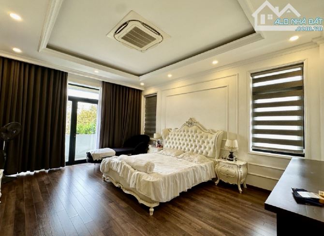 BÁN BIỆT THỰ 3 TẦNG ĐẲNG CẤP, KHU ĐẢO VIP EURO VILLA 2, HÒA XUÂN, CẨM LỆ - CHỈ 23 TỶ - 10