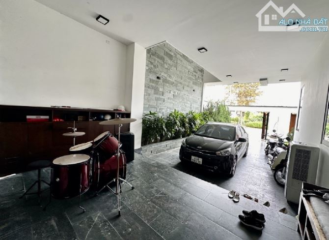 BÁN BIỆT THỰ 3 TẦNG ĐẲNG CẤP, KHU ĐẢO VIP EURO VILLA 2, HÒA XUÂN, CẨM LỆ - CHỈ 23 TỶ - 11