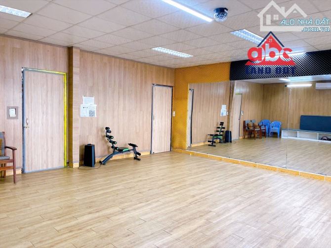 Np360 Hạ giá 3ty3 xuống còn 2ty9  ➡️ BÁN NHÀ CẤP 4  PHƯỜNG TÂN TIẾN CÁCH ĐƯỜNG NGUYỄN ÁI Q - 1