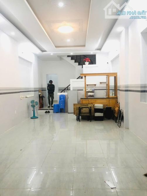 Bán nhà nghỉ 4 tầng 7 phòng kinh doanh gần. Biển bãi sau giá 7 tỷ - 1