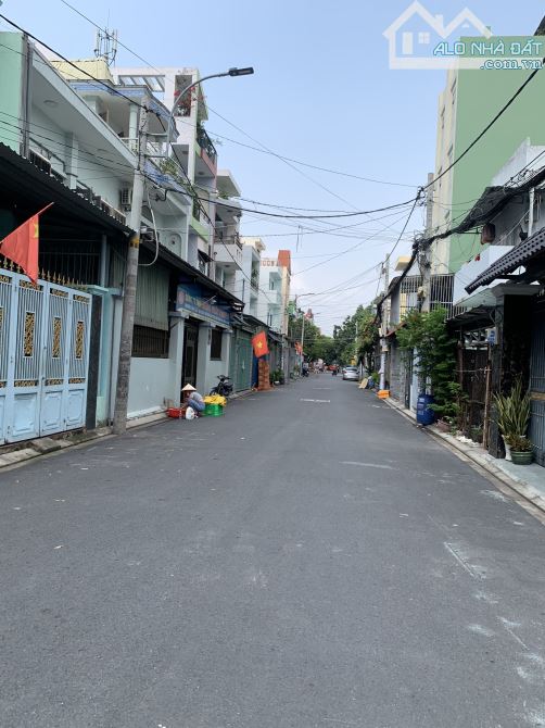 bán nhà 2 lầu đường Lê Văn Khương, DT 4x19m, vị trí kinh doanh tốt, giá chỉ 5,6 tỷ - 1