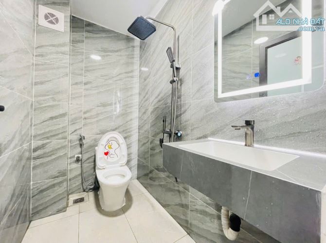 Cần bán nhà Định Công hạ, Đại Kim, Hoàng mai, 42m2, sổ đỏ, ô tô tải đỗ cửa. Giá 6 tỷ - 1