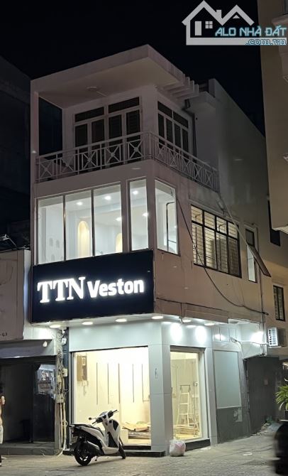 Bán nhà GÓC 2MT 453 Nguyễn Đình Chiểu, Q.3 - DT 38.6m2, 3 tầng - 1
