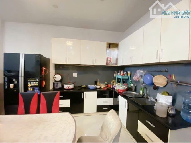 Bình Tân, mặt tiền kinh doanh- Nhà đẹp 4 tầng, 100m2 (5x20) giáp Tân Phú, Quận 6 - 1