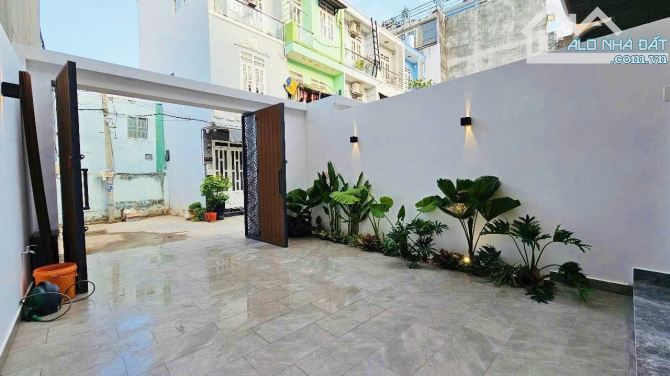 BÁN NHÀ BIỆT THỰ SÂN VƯỜN GIÁP QUẬN 7, ĐẶNG NHỮ LÂM NHÀ BÈ, 2 TẦNG, 132M2 CHỈ 6.6 TỶ - 1