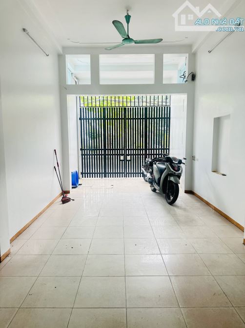 BÁN NHÀ CẦU DIỄN. BẮC TỪ LIÊM 62 m2. MẶT NGÕ KINH DOANH. Ô TÔ ĐỖ CỬA giá 9,8 tỷ. - 1