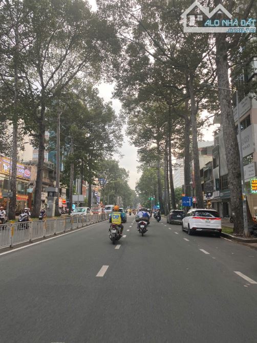 Bán Nhà MT Trường Sa P2 Phú Nhuận DT 9x18m hầm 3 lầu giá 48 tỷ - 1