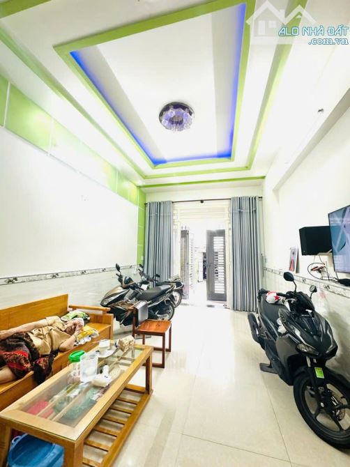 🏡 BÁN NHÀ 3 TẦNG, 196M² SÀN, SỔ HỒNG RIÊNG – BÌNH TÂN, GIÁ TỐT NHẤT KHU VỰC! 🎉 - 1