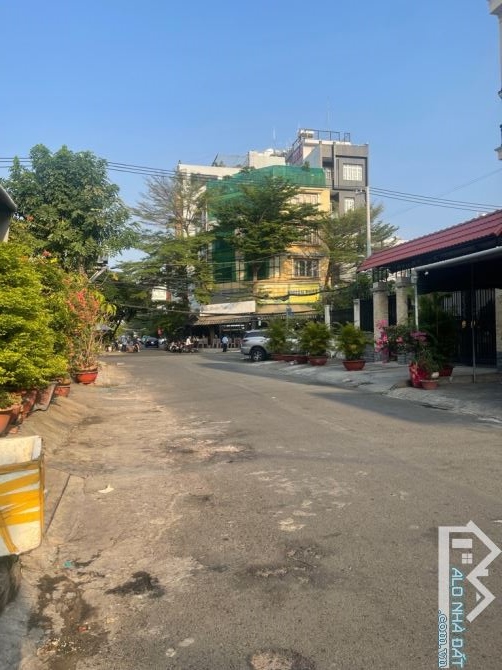 Nhà 2 tầng 8x22 mặt tiền đường số 43 cách Lâm Văn Bền 50m Tân Quy Q7 chỉ 24 tỷ - 1