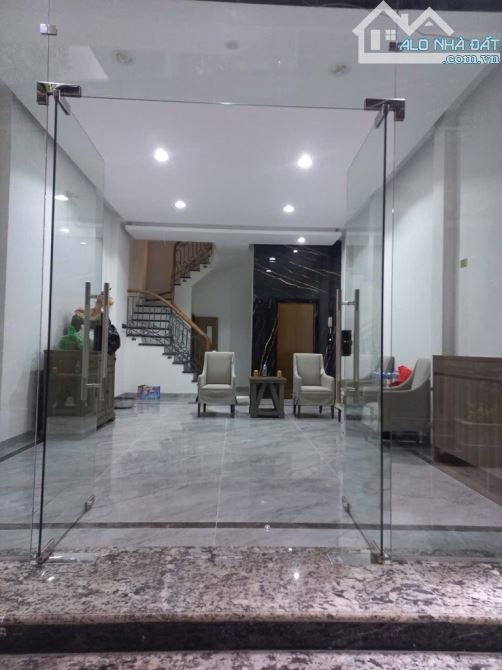 Bán nhà kim mã ô tô đỗ cửa Dt 52m2,6 tầng thang máy,nhà mới đẹp - 1