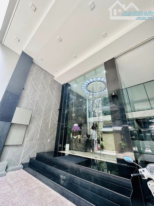 Tòa nhà Đặng Thai Mai 164m2, 8.2x20m, H-8 lầu, 65 tỷ - 2