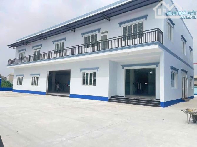 Kho cho thuê 1400m2  sạch đẹp giá tốt trong KCN Tân Bình - 2