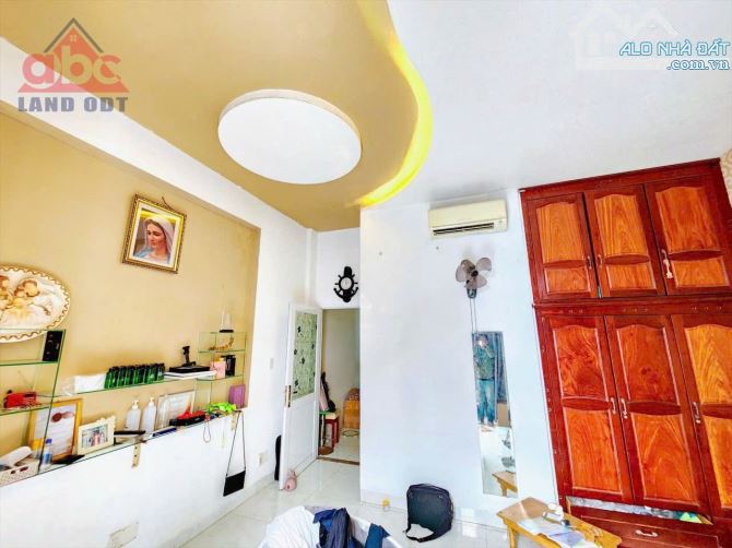 NP079 BÁN CĂN NHÀ 1TRỆT 2LẦU MẶT TIỀN KINH DOANH  PHƯỜNG TÂN HÒA , BIÊN HÒA, ĐỒNG NAI. GIÁ - 2