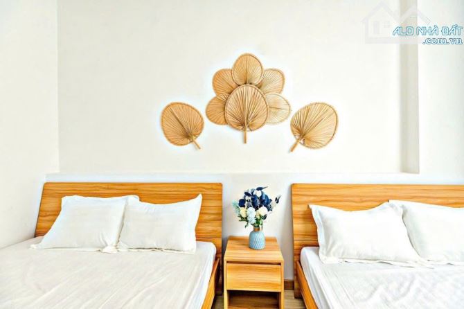 TỪ 11 TỶ NAY CHỈ CÒN 7.6 TỶ BÁN NHANH CĂN HOMESTAY CÁCH HỒ XUÂN HƯƠNG CHƯA ĐẾN 2KM - 2