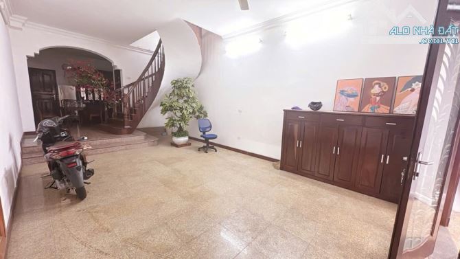 Bán nhà mặt đường Trần Khát Chân 80m2 x 5 tầng mặt tiền 5m. Giá = 21 tỷ - 2