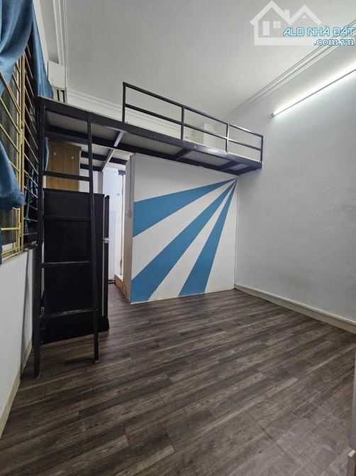 Cần bán gấp nhà dòng tiền doanh thu cao phố Trần Thái Tông 60m2, lô góc,6T, 15P khép kín, - 2