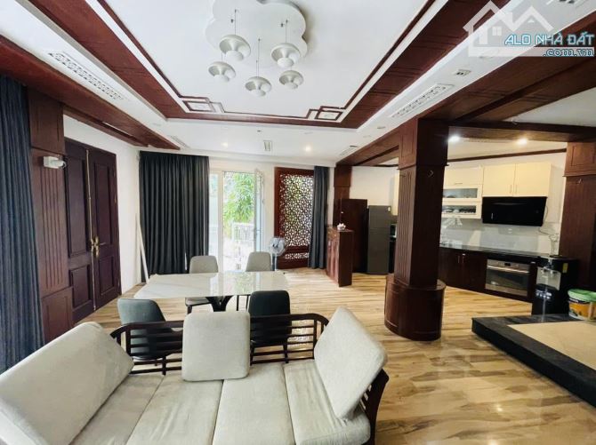 Bán biệt thự đẹp phố Hoàng Hoa Thám, Ba Đình. 160m2 4T, MT7m, vỉa hè, oto tránh. 39,39 tỷ. - 3