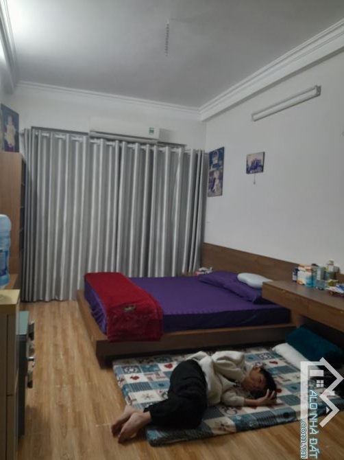 Bán gấp nhà Văn Cao 36m2, 5 tầng, 7.2 tỷ - Nhà dân xây dựng khung cột, đẹp, gần ô tô - 3