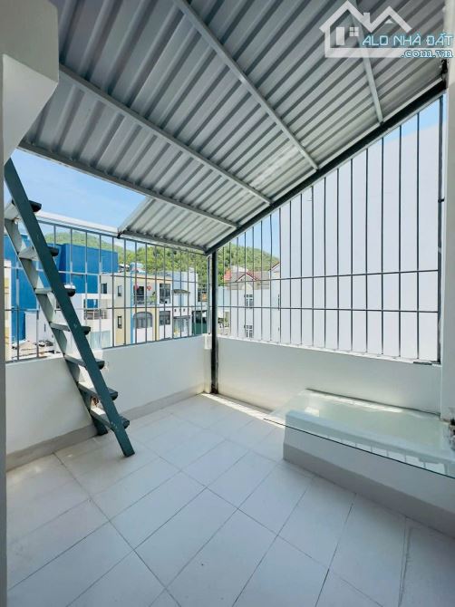 Bán nhà mặt tiền 4 m ngày phòng công chứng số 4 Lý Thường Kiệt phố biển Quy Nhơn - 3