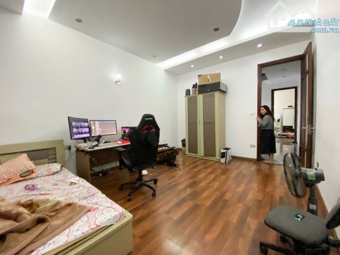 BÁN NHÀ NGÕ 82 YÊN LÃNG - MUA ĐẤT TẶNG NHÀ 4 TẦNG - 2 THOÁNG - NỞ HẬU – CHỈ 15,8 TỶ - 3