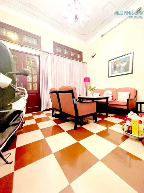 BÁN NHÀ. PHỐ CHÙA HÀ. Q, CẦU GIẤY. 60 m2.  Ô TÔ ĐỖ CỬA. 2 THOÁNG TRƯỚC SAU. Giá 19 tỷ. - 3