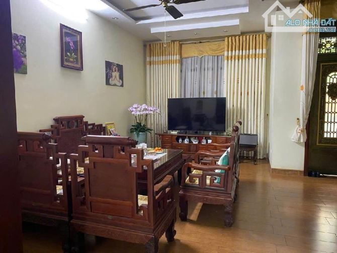 Bán nhà 5 tầng phố Nguyễn Phong Sắc 60m2, kinh doanh, giá 22.56 - 3