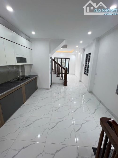 Bán Nhà Ngọc Hồi,Thanh trì, 6,25 tỷ, 40m2, 5PN, 4WC, lô góc,ô tô ngủ trong nhà,Pháp lý đầy - 3