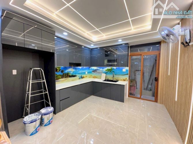 Nhà đẹp, Bình Tân, 5 tầng, Giá 6,3 tỷ - 3