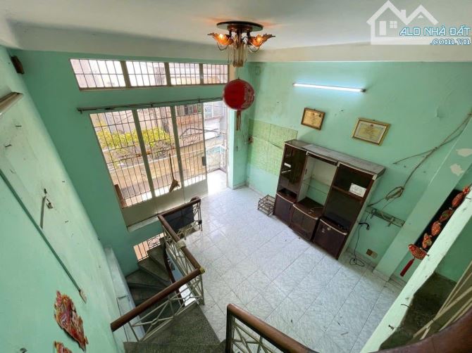 Bán nhà cô Giang Phú nhuận - 68m2 - ô tô thông - 8,15 tỷ - 4