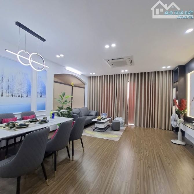 BÁN NHÀ PHÂN LÔ – THANG MÁY - VƯƠNG THỪA VŨ, 47M, 7 TẦNG, 19,5 TỶ - 4