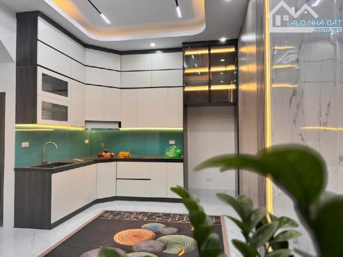 Bán nhà Nghĩa Tân - Cam kết nhà thật ảnh thật: 5Tầng x 38m2 P.lô, ô tô - 8 tỷ nhỉnh - 4