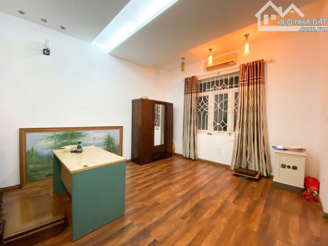 BÁN NHÀ NGÕ 82 YÊN LÃNG - MUA ĐẤT TẶNG NHÀ 4 TẦNG - 2 THOÁNG - NỞ HẬU – CHỈ 15,8 TỶ - 4