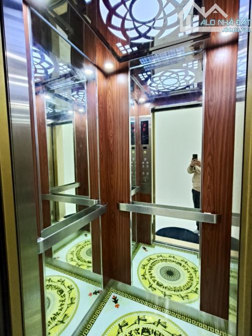 -Bán nhà trung tâm quận HBT, 80m2 phân lô vỉa hè, 7 chỗ vào nhà, 6 tầng thang máy. 17tỷ - 4
