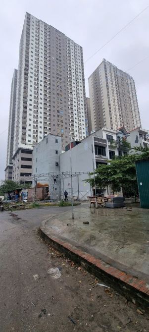 B.Á.N ĐẤT LAI XÁ , PHÂN LÔ,  Ô TÔ TRÁNH , SÁT TÒA NEW CITY, XÂY Ở ĐẲNG CẤP 55M2, 9TỶ 9 - 4