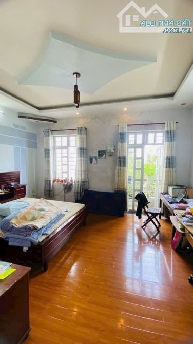 Lê đức thọ. Mặt tiền 8m thông. 5x20 97 m2. 4 tầng. Giá mềm nhất khu vực - 5