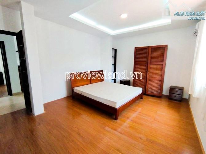 Cho thuê biệt thự khu compound, 3 tầng, hồ bơi, sân vườn, 350m2, 5PN - 5