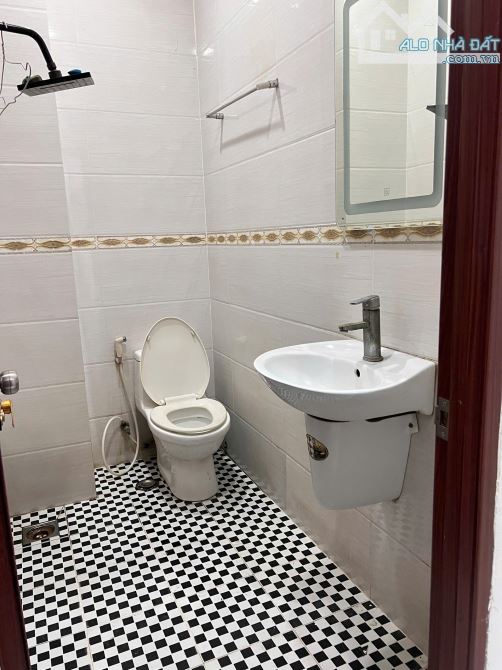 Cho thuênhà MẶT TIỀN KD SẦM UẤT_Đường 15m T Q12_75m2_6PN 5WC khép kín_METRO,GÒ VẤP_18tr/th - 5