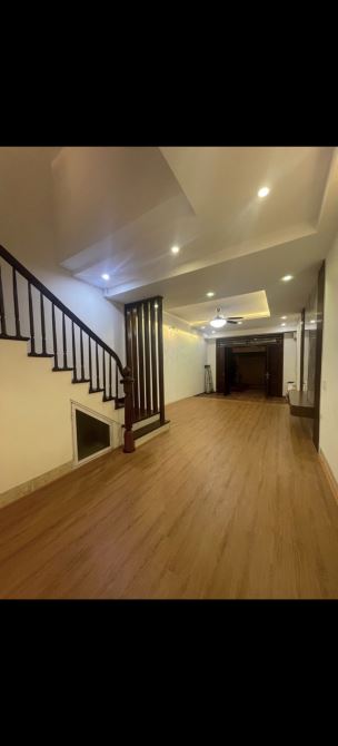 - Bán nhà Lạc Trung, khu phân lô Vip, 68m2 mặt tiền 4.5m x 5 tầng. Giá 18 tỷ - 5