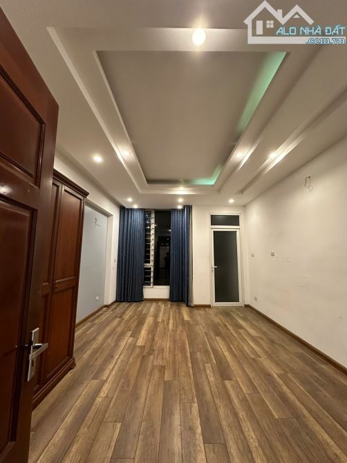 Cho thuê nhà riêng Văn QUÁN, 70  m2 x x5 tầng, có thang máy, nhà đẹp, vỉa hè rộng - 6