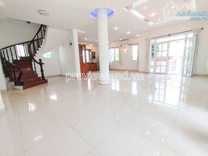 Cho thuê biệt thự khu compound, 3 tầng, hồ bơi, sân vườn, 350m2, 5PN - 6