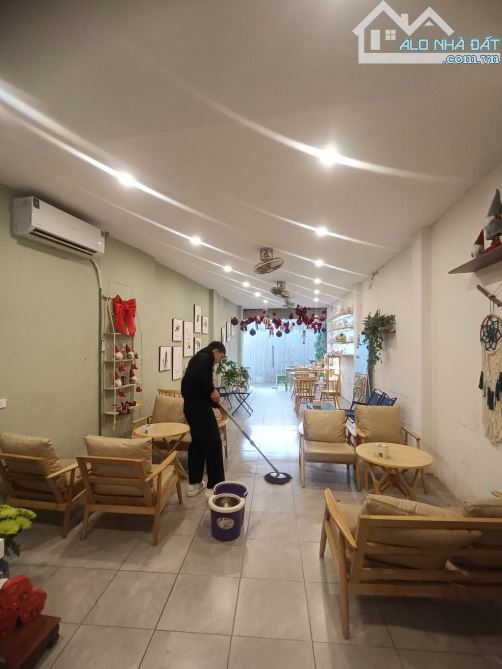 BÁN NHÀ MẶT PHỐ HOÀNG CẦU VIEW HỒ Ô TÔ KINH DOANH 75m2 x 3T x 37 tỷ - 6