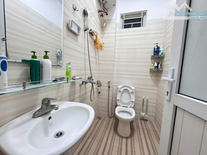 Siêu Hiếm! Pháo Đài Láng - Đống Đa, Lô góc, ô tô đỗ cổng, nhà đẹp sát phố, 5 Tầng, 10.6 Tỷ - 7